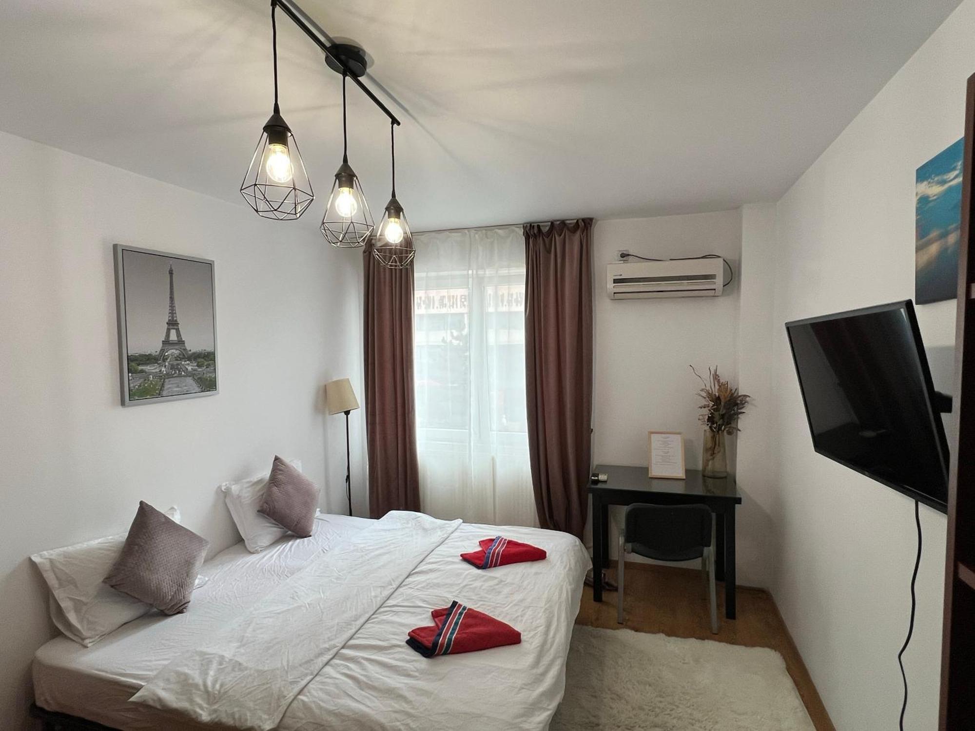 2 Rooms Apartment City Center Iasi Extérieur photo